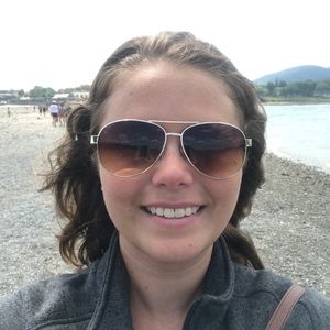 Meet your Posher, Stacy